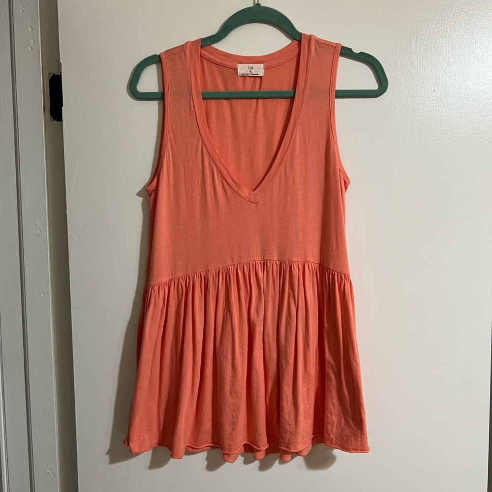 EUC sleeveless top